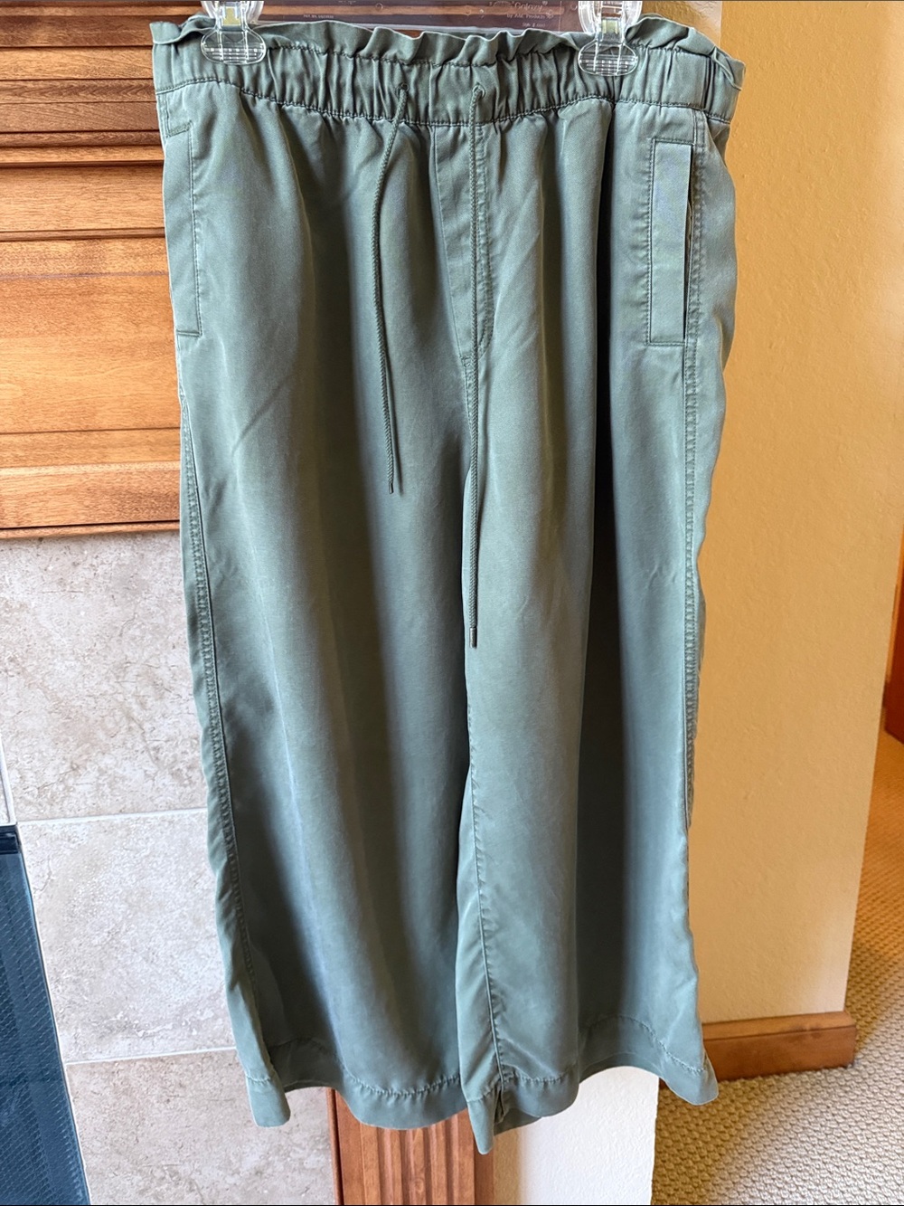 LOFT Olive Green Wide Leg Pants; size L